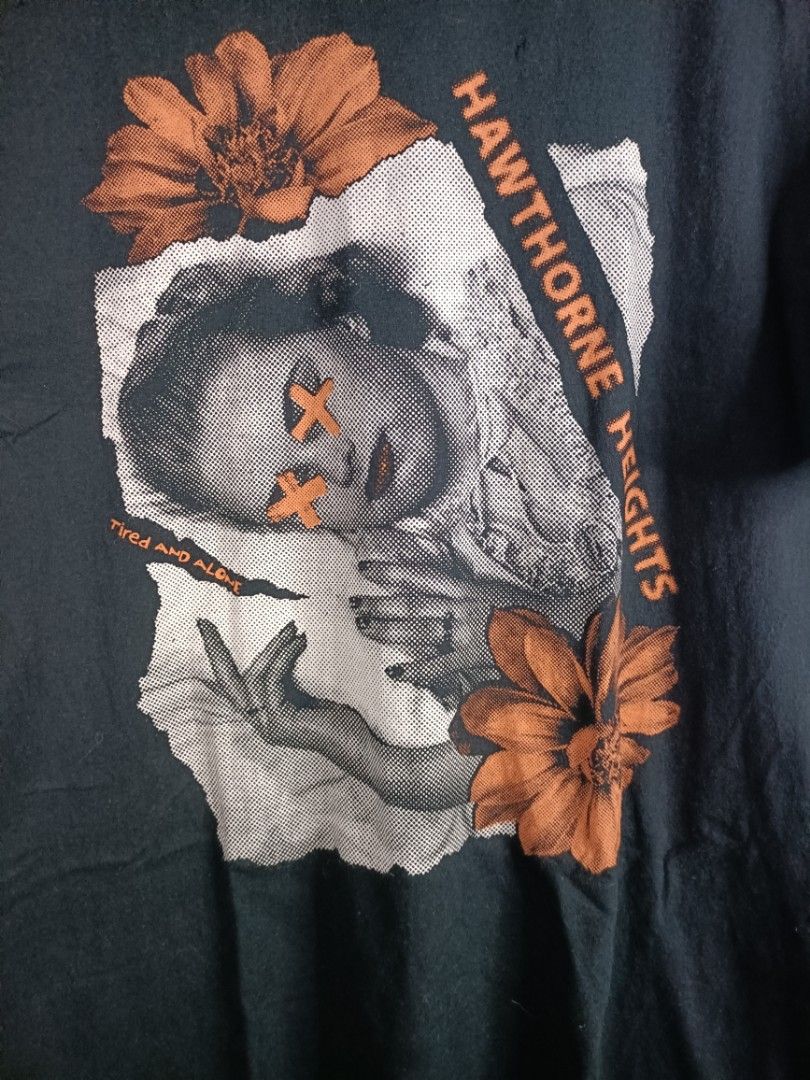 Hawthorne Heights Band Tee (Category: Tshirts & Polo Shirts ) located in Cabuyao City. Submitted by junkthreads.finds (Listing ID 1469513061, Image 2). Description: Tag: Missing Dimes: 21x29 Issue(s): Holes, hairlines and loose stitch Color may vary due to lightning..