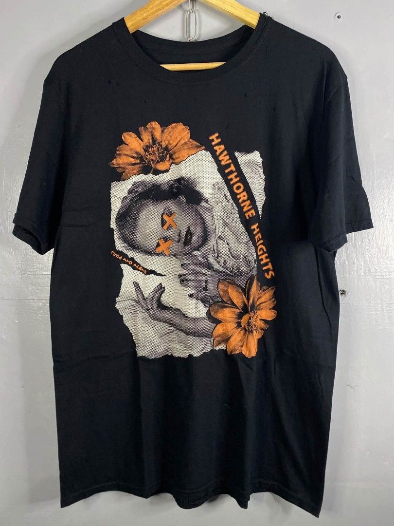 Hawthorne Heights Band Tee (Category: Tshirts & Polo Shirts ) located in Cabuyao City. Submitted by junkthreads.finds (Listing ID 1469513061, Image 1). Description: Tag: Missing Dimes: 21x29 Issue(s): Holes, hairlines and loose stitch Color may vary due to lightning..