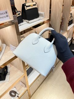 （分類：）位於 。 由 ccluxurywithhm 提交（商品編號 1469467621，圖片 1）。簡介： 。