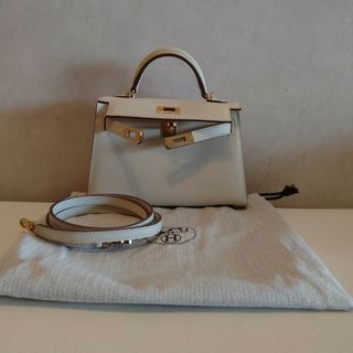 （分類：）位於 。 由 prelovedcorner14 提交（商品編號 1469425920，圖片 1）。簡介： 。