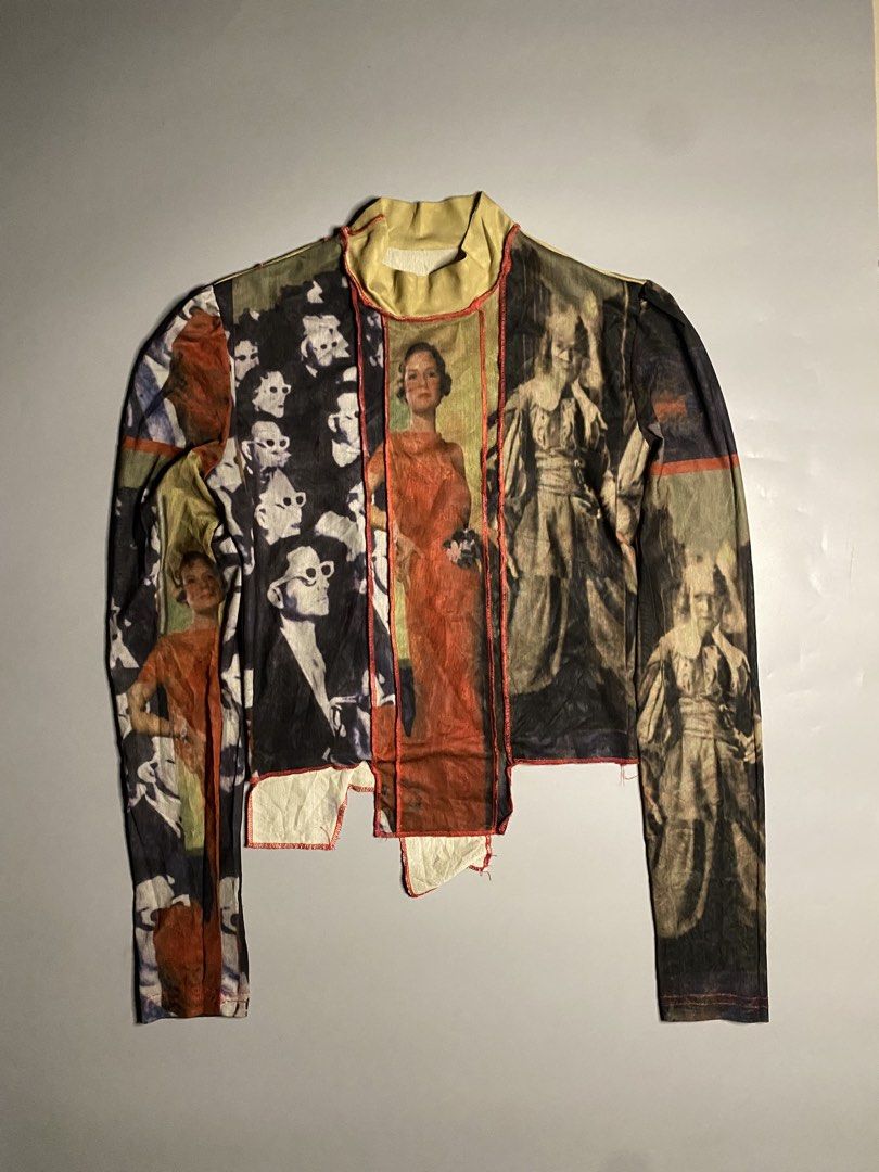 High leng fan (Category: Longsleeves) located in General Santos City (Dadiangas). Submitted by thestreettttt (Listing ID 1469544609, Image 1). Description: Excellent Condition No issue Width 16 Length 18.