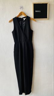 (Category: ) located in . Submitted by lovemyclothes21 (Listing ID 1469465050, Image 1). Description: .