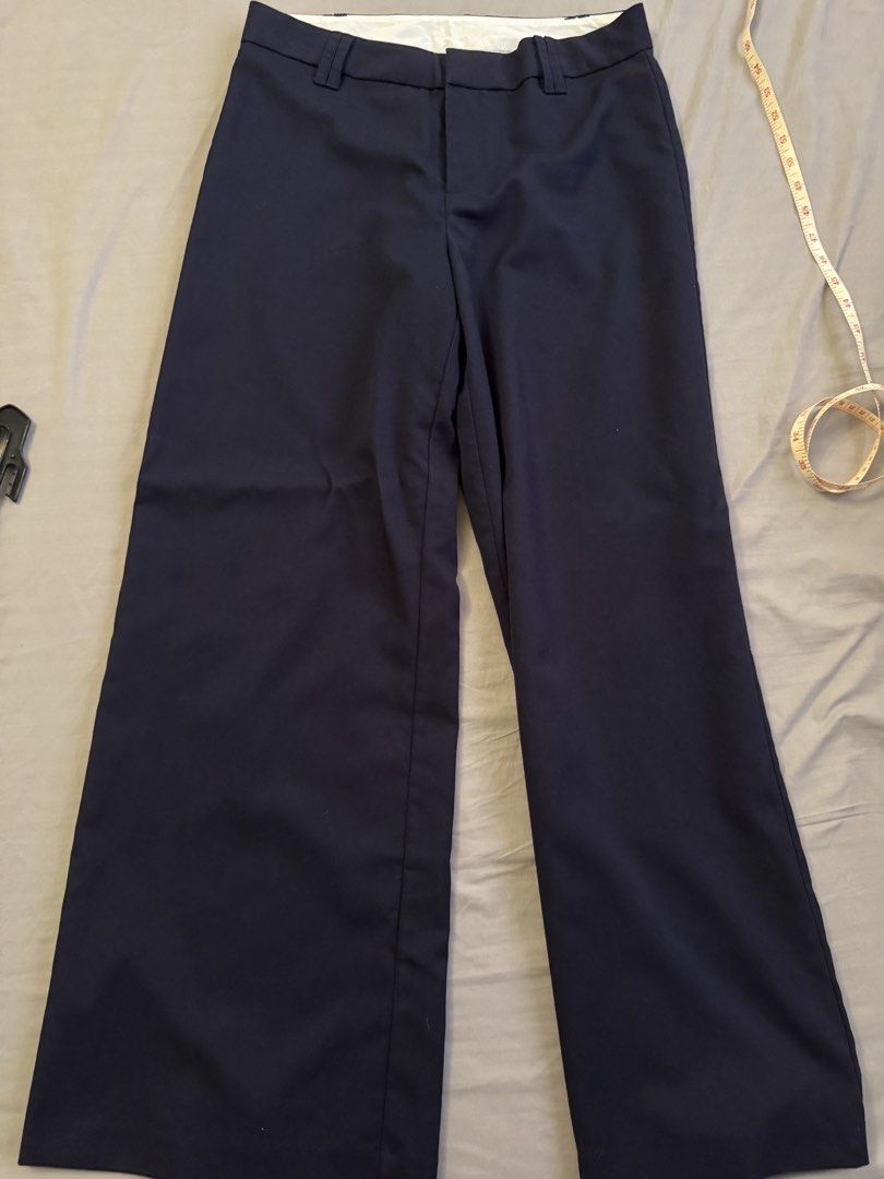 H&M navy blue trousers (Category: Other Bottoms) located in Pasig City. Submitted by katsud0oon (Listing ID 1469447001, Image 1). Description: Love this but too big for me now :( Please see photos for when worn and dimensions.