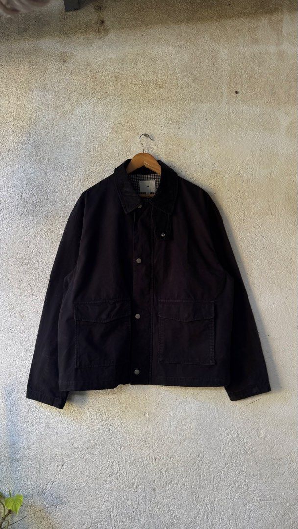 H&M Utility Blouson Jacket (Category: Coats, Jackets and Outerwear) located in Lipa City. Submitted by scrap.threads (Listing ID 1469467069, Image 1). Description: Item: H&M Utility Blouson Jacket Price: 650 Dimes: Width - 25.5 Length - 28 Issue: none Lipa City Ship via J&T (Shouldered by buyer) Payment via Gcash ***Notice*** Color may vary due to lighting. Payment first. Item/s are thrifted or used condition unless stated otherwise. Please manag