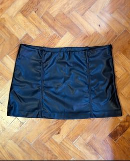 (Category: ) located in . Submitted by juju_closet (Listing ID 1469449604, Image 1). Description: .