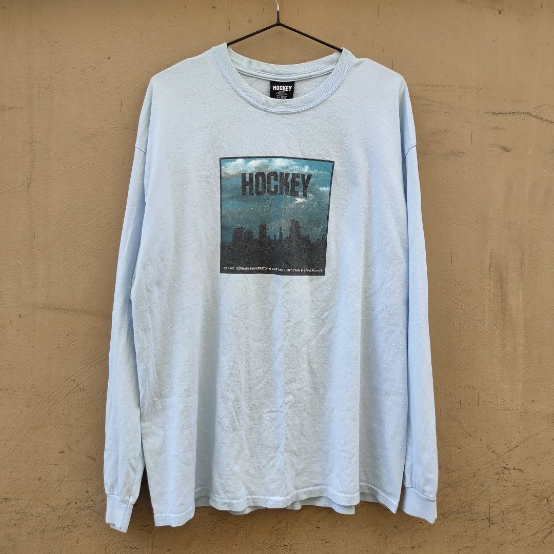 Hockey L/S Tee (Category: Tshirts & Polo Shirts ) located in Quezon City. Submitted by stashbyharun (Listing ID 1469463204, Image 1). Description: fucking awesome hockey supreme palace polar.