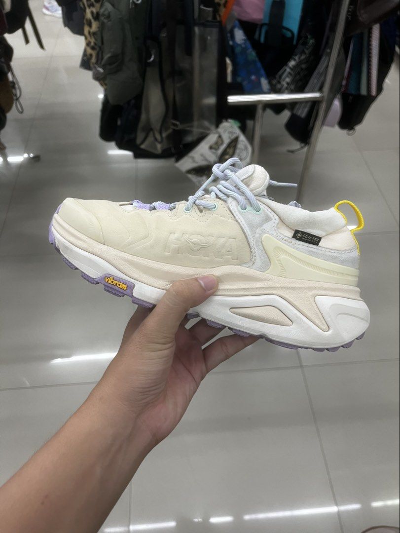 HOKA Kaha 3 Low GORE-TEX (Category: Sneakers) located in Iloilo. Submitted by thrftklng.ph (Listing ID 1469488632, Image 1). Description: HOKA Kaha 3 Low GORE-TEX Size 8US Women Like new No Issue.