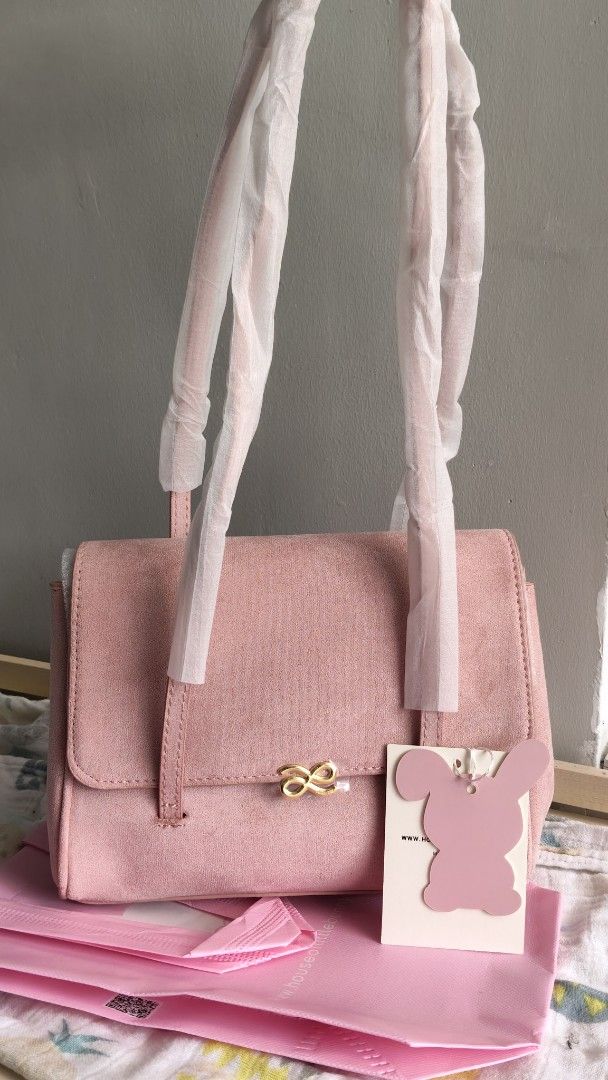 HOLB Noma Suede PU 20 - Pink (Category: Shoulder Bags) located in Manila. Submitted by katalfonso_ (Listing ID 1469430769, Image 1). Description: Noma Suede PU 20 - Pink - brandnew - complete inclusions.