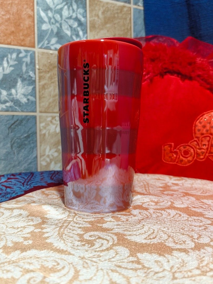 [HOLIDAY EDITION] Starbucks Red Block Stripe Ceramic Mug (Category: Coffee & Tea Tableware) located in Bulacan. Submitted by prettyfindsby_j (Listing ID 1469415865, Image 2). Description: Authentic Starbucks Holiday 2021 Collection! From Canada! 🇨🇦 Sobrang ganda ng shades ng red nito sa personal, perfect para sa kape o pang-regalo ngayong paparating na naman ang Pasko 🫶🏻✨ Condition: Like new, super pretty pa rin! Smooth, walang chips, walang 