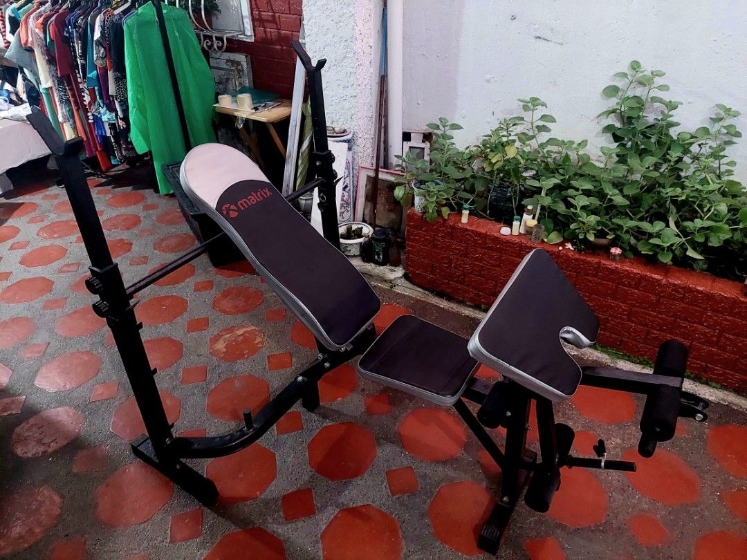 Home Gym Used (Category: Cardio & Fitness Machines) located in Quezon City. Submitted by donjie (Listing ID 1469480818, Image 2). Description: Home Gym Detachable.