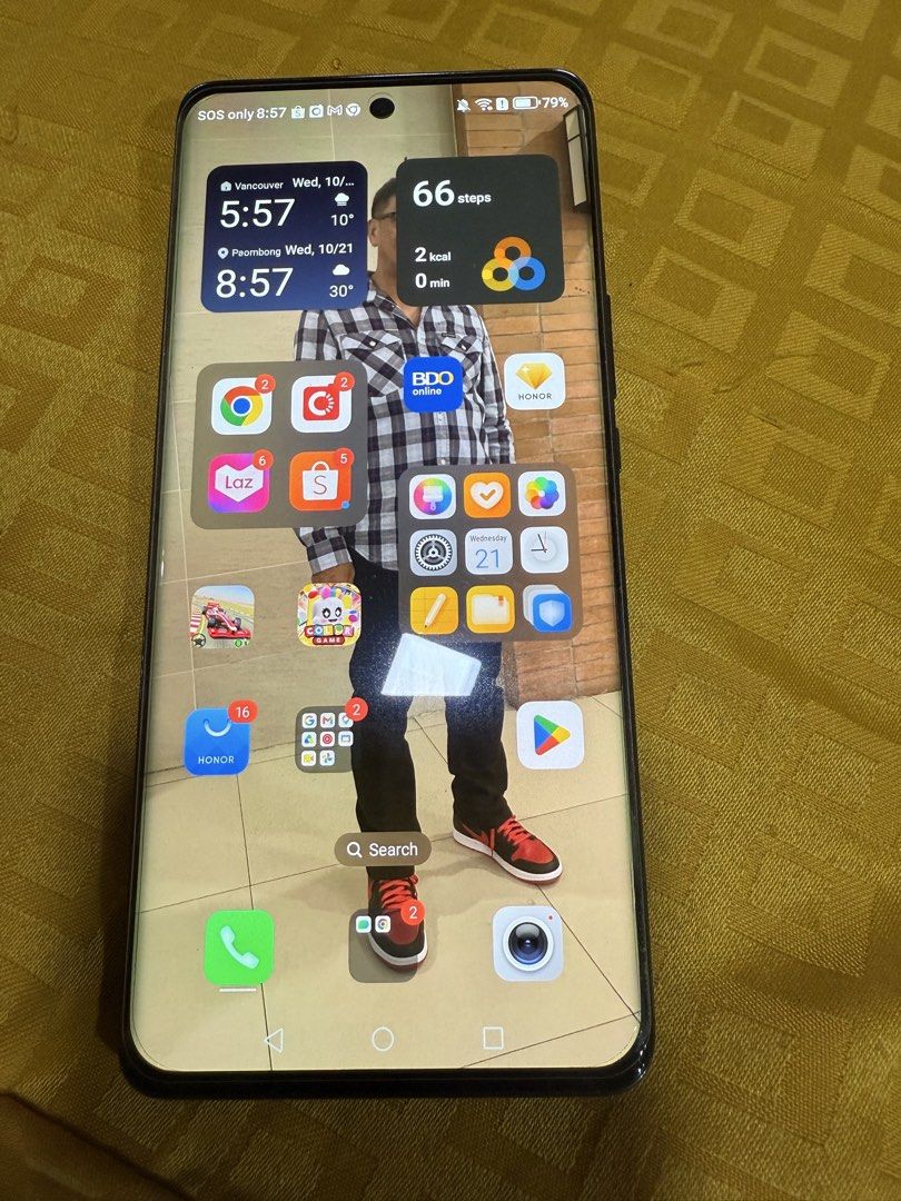 Honor x9b 256 gb rom, 12 gb ram (Category: Android Others) located in Manila. Submitted by hermle246027664 (Listing ID 1469515601, Image 2). Description: Makinis na makinis, long lasting ang batt, no history of repair, 5800 mah ang batt.