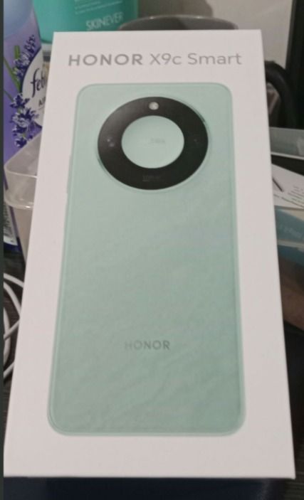 HONOR X9c 12GB+256GB (Category: Android Others) located in Makati City. Submitted by awcs101_trading (Listing ID 1469434682, Image 3). Description: HONOR X9c Smart 12GB+256GB Ocean Cyan Dual Card .
