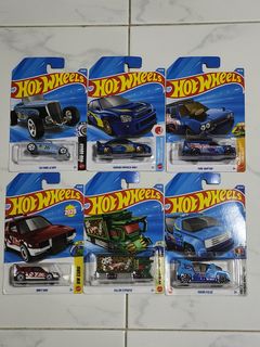 Assorted Hot Wheels Porsche $5 Each Toy Car Models 911 Carrera Taycan ...