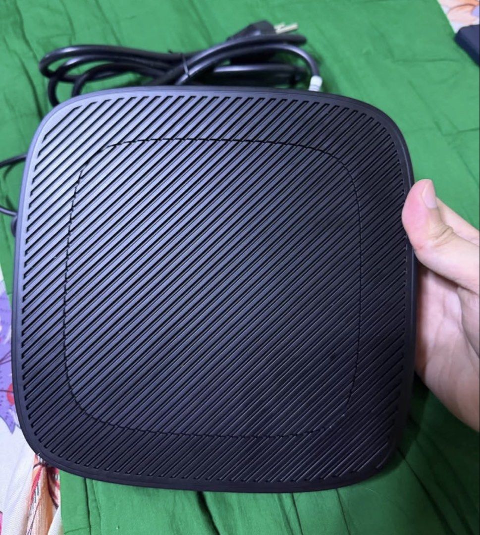 HP T640 THIN CLIENT (Category: Cables & Adaptors) located in Makati City. Submitted by declutterwithann_ (Listing ID 1469516793, Image 1). Description: 💻 HP T640 THIN CLIENT UNIT FOR SALE! 💰 Price: ₱3,500 📍 Location: South Caloocan Specifications: * Model: HP T640 Thin Client * Processor: AMD Ryzen Embedded R1505G * CPU: 2 Cores / 4 Threads * Clock Speed: 2.4GHz – 3.3GHz * Graphics: Radeon Vega 3 * RAM: 4gb * RAM Slots: 2 slots (1 currently oc