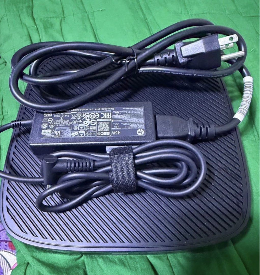 HP T640 THIN CLIENT (Category: Cables & Adaptors) located in Makati City. Submitted by declutterwithann_ (Listing ID 1469516793, Image 2). Description: 💻 HP T640 THIN CLIENT UNIT FOR SALE! 💰 Price: ₱3,500 📍 Location: South Caloocan Specifications: * Model: HP T640 Thin Client * Processor: AMD Ryzen Embedded R1505G * CPU: 2 Cores / 4 Threads * Clock Speed: 2.4GHz – 3.3GHz * Graphics: Radeon Vega 3 * RAM: 4gb * RAM Slots: 2 slots (1 currently oc