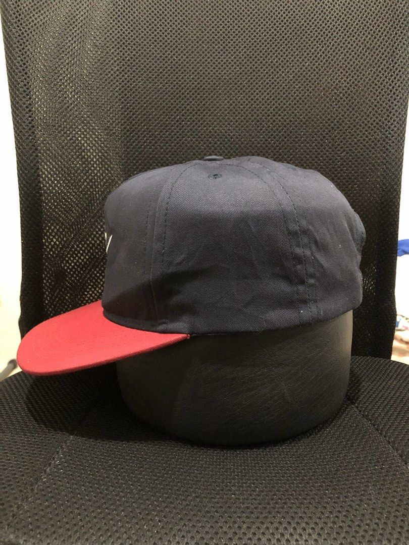 HUF Classic Script Snapback Hat (Category: Caps & Hats) located in Pozorrubio. Submitted by iy4dikz (Listing ID 1469503493, Image 2). Description: For Sale! HUF Classic Script Snapback Hat Color: Navy/Red OSFA Color Rate: 9/10 Issue need lang ihulma ₱500 + SF Location📍Pangasinan.