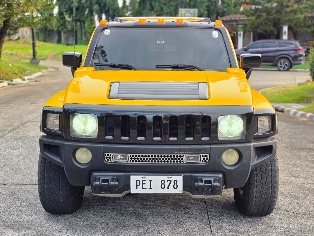 Hummer H3 (Category: Used Cars) located in Las Pinas. Submitted by r91cars (Listing ID 1463650370, Image 2). Description: 2010 Hummer H3 Manila Entry Diliman File 3.7L Inline-5 Gas Engine 49K Mileage Automatic Transmission Well Maintained Newly Serviced All working properly No issues, Gas and Go! Original LTO White Plate (not improvised) Asking 1.5M Negotiable Open for trade Viewing: Amore at Portofino near Evia Mall Daang Hari and MCX Exit (Skyw