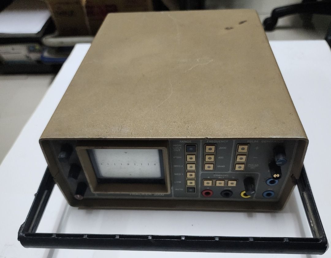 Huntron Tracker 2000 Circuit Troubleshooter (Category: Construction Tools & Equipment) located in Manila. Submitted by ayiehill73 (Listing ID 1469404494, Image 2). Description: Model: Huntron Tracker 2000 Diagnostic Instrument Slightly used, no attachments, price negotiable.