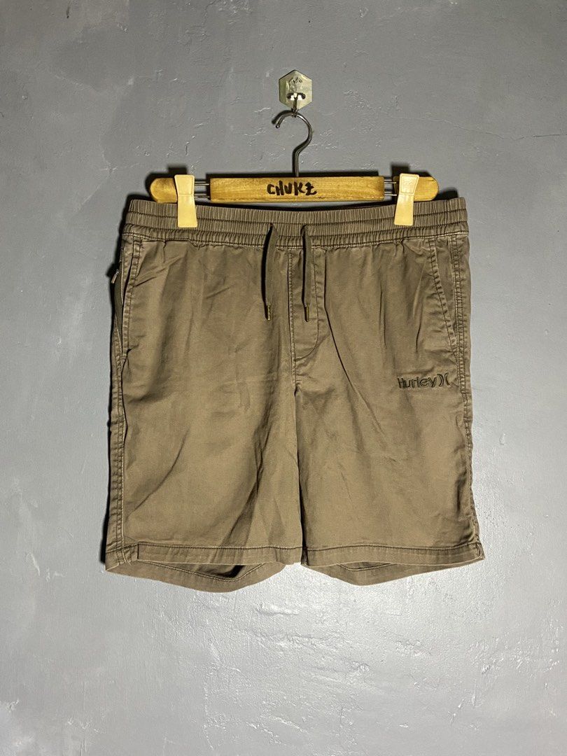 Hurley Elastic Waist Walk Short (Category: Activewear) located in Cabuyao City. Submitted by chukz_x (Listing ID 1469525932, Image 3). Description: Hurley Elastic Waist Walk Short Size : Large Dimes : 32-34W 17L 10H Condition : Excellent Issue : none Price: 400 📍READY TO WEAR 📍Cabuyao Laguna .