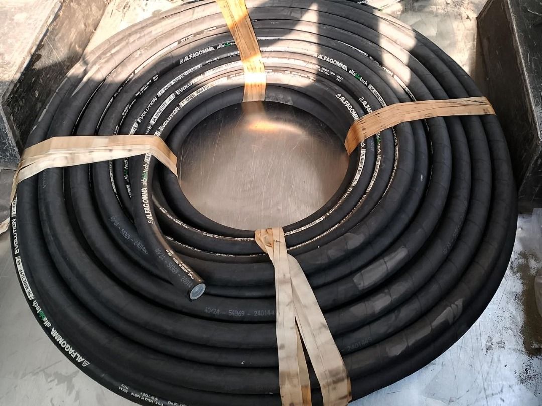 Hydraulic hose Specs: 3/4" x 4 wires (Category: Everything Else Others) located in Manila. Submitted by joeyroque09 (Listing ID 1469435338, Image 2). Description: Hydraulic hose Specs: 3/4" x 4 wires.
