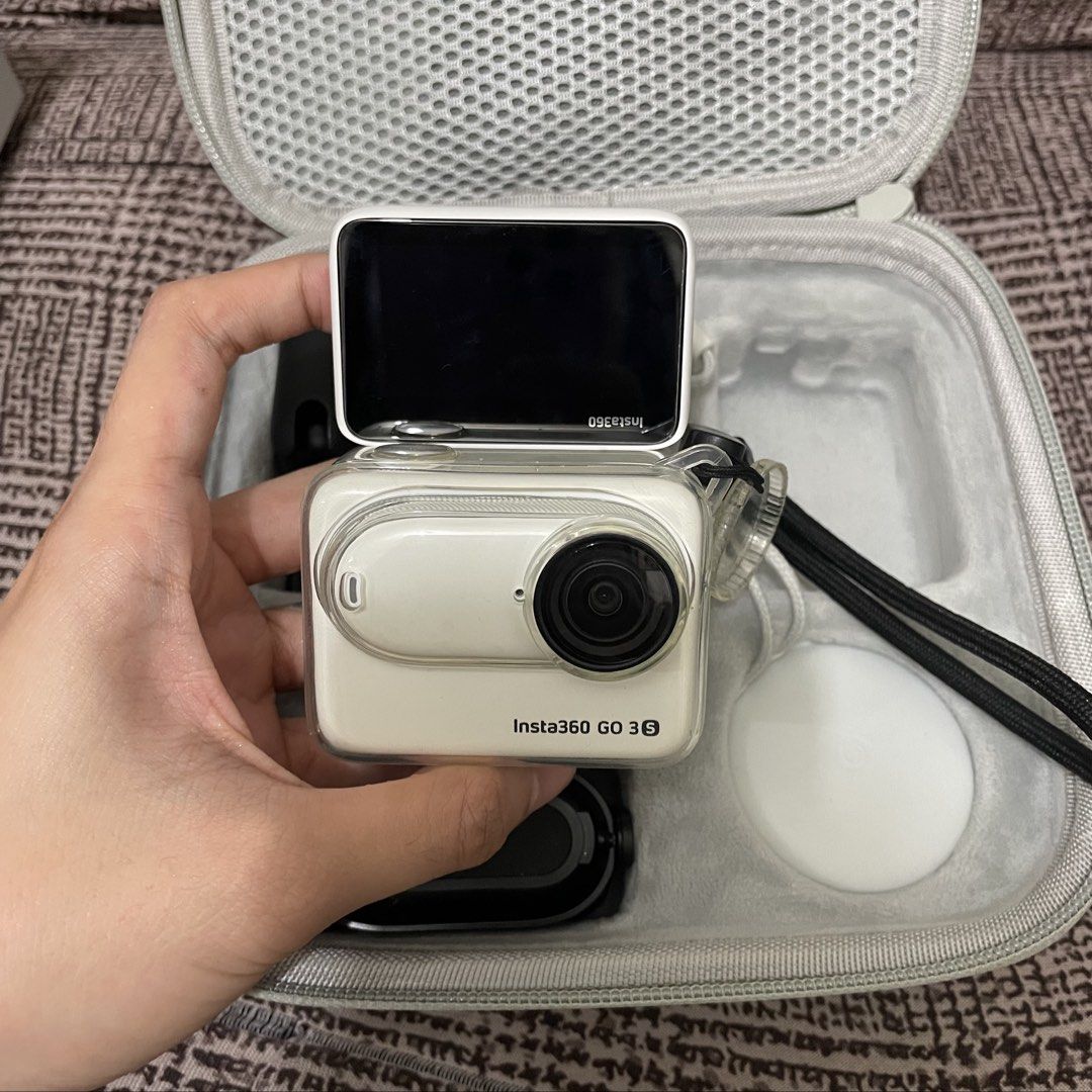 Insta360 go 3s 128gb (Category: Cameras) located in Marikina City. Submitted by jynnyj (Listing ID 1469456644, Image 2). Description: INSTA360 GO 3S 128GB RFS: UPGRADE TO GO ULTRA NEGOTIABLE FOR FAST TRANSACTIONS * Original box * Complete original accessories * Original charging cable (never used) * Warranty card * Safety guidelines * Quick start guides * Hard carrying case * 2 protective cases * Extra tempered glass for the screen and lens.
