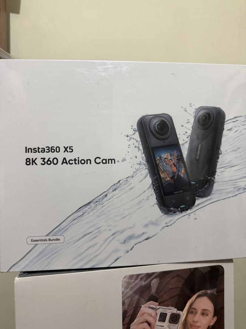 Insta360 X5 essential bundle brand new sealed (Category: Cameras) located in Manila. Submitted by jaroldr362 (Listing ID 1469455735, Image 2). Description: Insta360 X5 essential bundle 8k 360 action camera Brand new and sealed Location: rosewood homes tagapo sta Rosa laguna 09263654260.