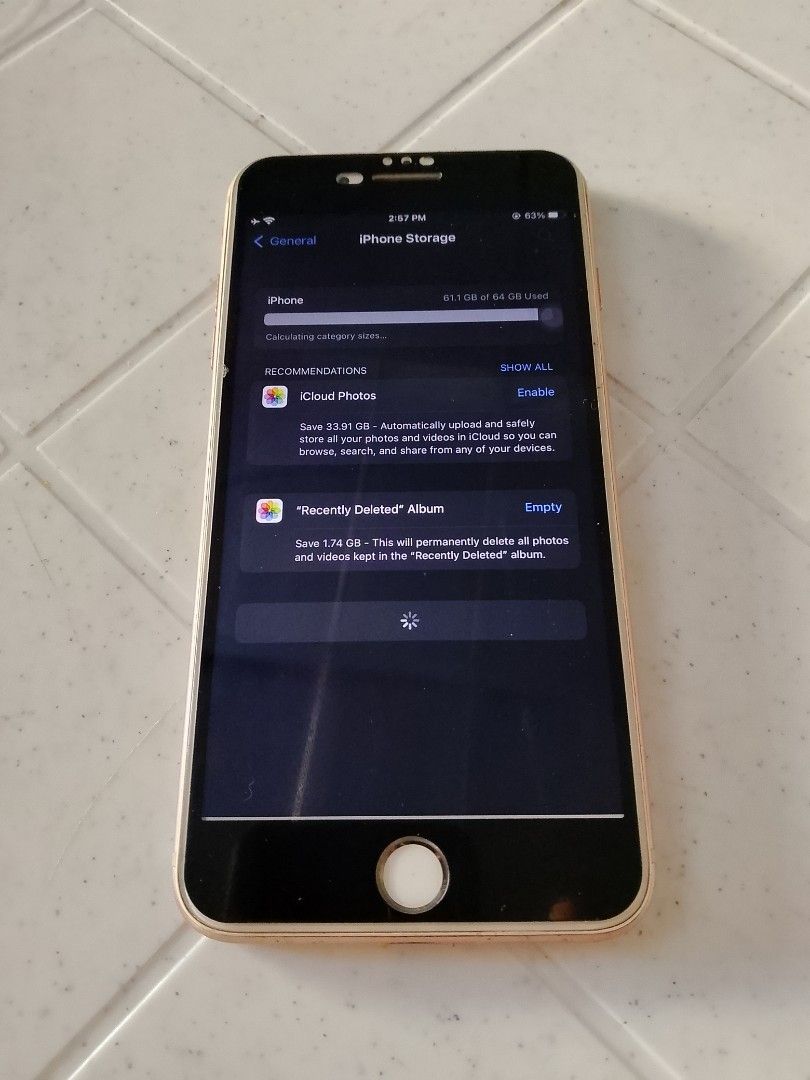 ip 8+ (Category: iPhone 8 Series) located in Manila. Submitted by hollysansh (Listing ID 1469553808, Image 2). Description: shakey lang cam pero goods pa portrait keri pa pang pic, working lahat ng buttons 100bh with case na rin and naka tempered na may bawas sa sure buyer rose gold color.
