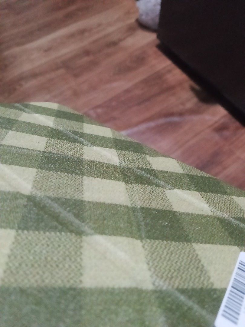 Ipad 10th/11th gen Casing Brand New (Category: Other Accessories) located in Pasay City. Submitted by bautistavi59232 (Listing ID 1469536666, Image 2). Description: Rfs: Wrong choice of tablet specification Meet up (LRT 1/2 stations)/ can do delivery as well.