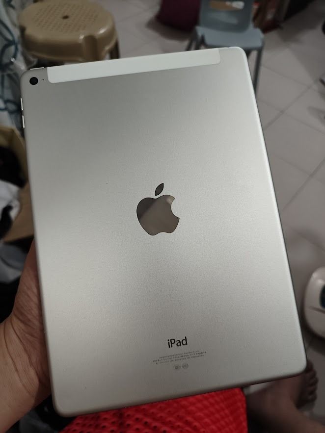 iPad Air 2 128GB Silver (Category: iPad) located in Quezon City. Submitted by cosmic_xhenon (Listing ID 1469472830, Image 2). Description: FOR ONLY 6.8K RFS: GINAMIT LANG NG KIDS FOR WATCHING YOUTUBE VIDS COLOR: SILVER GOODS NA GOODS PANG TABLET LALO NA SA MGA KIDS AND ADULTS KAYANG KAYA LAHAT NG LATEST APPS RUNNING LATEST IOS 15.8.8 around 98% smoothness overall SUPER PRESENTABLE GREAT BATTERY LIFE DELIVERY VIA LALAMOVE OR MEET UPS LRT 1 ROOSEVE