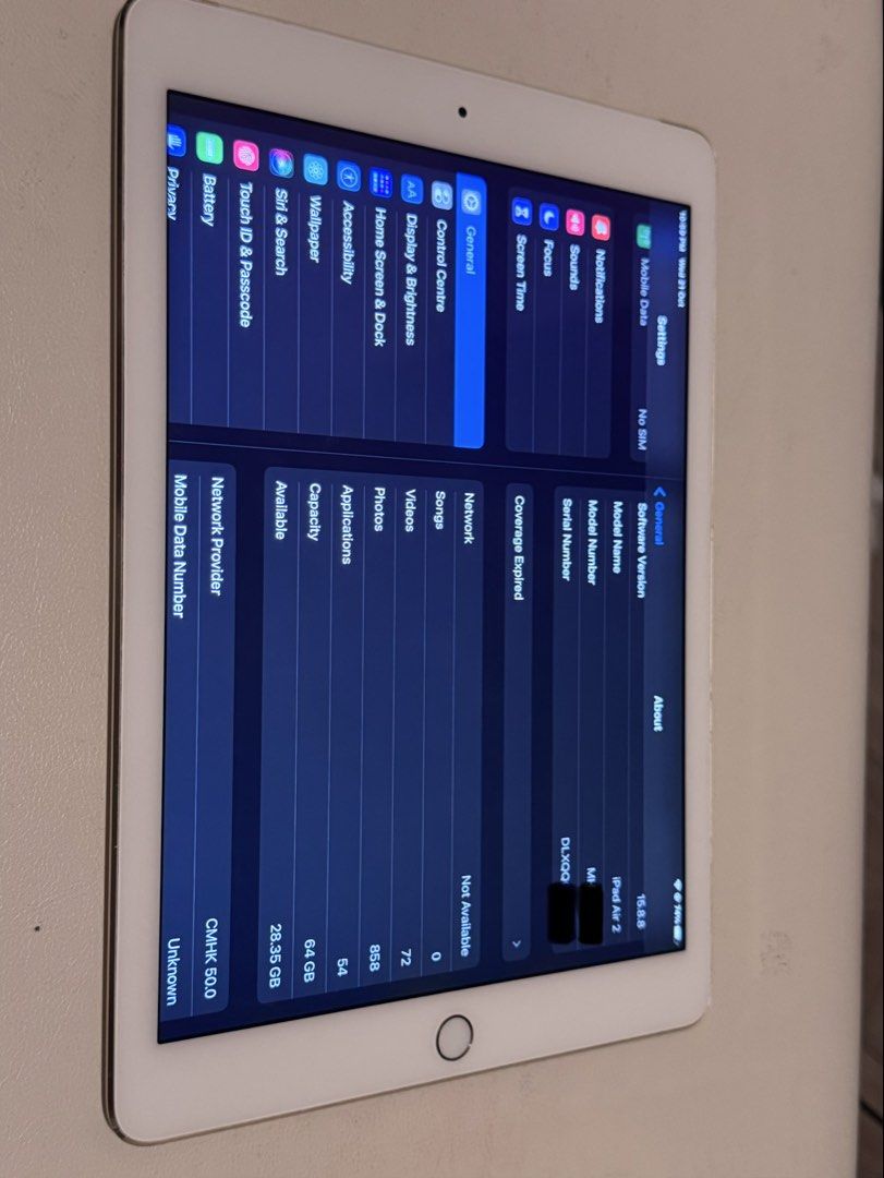 iPad Air 2 SIM version （分類：平板電腦 - iPad）位於 Hong Kong。 由 mac415 提交（商品編號 1469537460，圖片 1）。簡介： 冇崩，冇刮損，一切正常。
