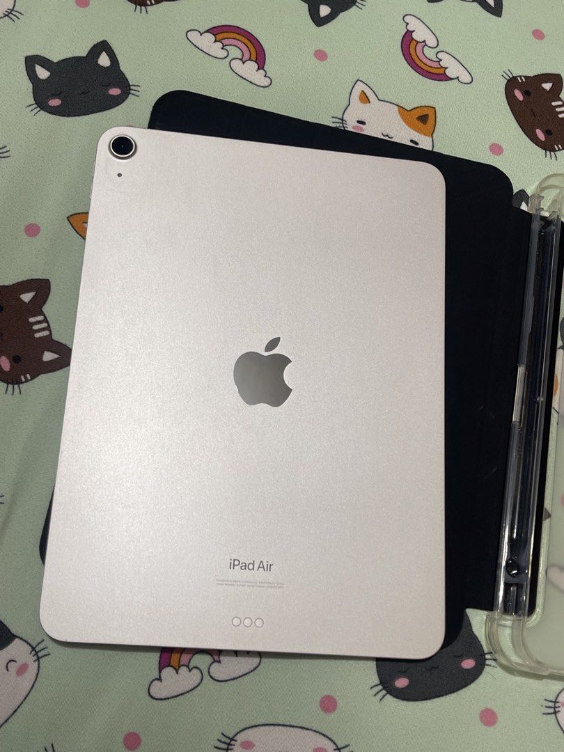 Ipad Air 5th Gen 256gb (Category: iPad) located in Bacoor. Submitted by micaelabreton (Listing ID 1469464865, Image 2). Description: 256gb M1 Gray Open for swap prefer MacBook air m1.