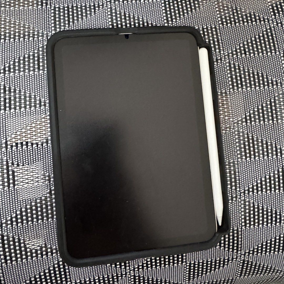 iPad Mini 7 WiFi + Cellular (Category: iPad) located in Manila. Submitted by jakeyrolling (Listing ID 1469397017, Image 2). Description: FS: iPad Mini 7 (WiFi + Cellular) •Storage: 256GB •Condition: 98% Battery Health •Usage: Less than a year used (carefully handled) •Bought for: ₱59,000 •Selling price: ₱49,999 (negotiable for sure buyers) Comes with original box and accessories. Perfect for on-the-go notes, review, or work. RFS: Seldom used.