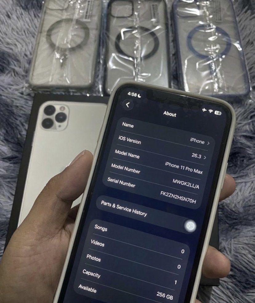 iPhone 11 Pro Max (Category: iPhone 11 Series) located in Manila. Submitted by items_by_sab (Listing ID 1468282287, Image 2). Description: 📲 IPHONE 11 PRO MAX DETAILS: 🤍 Color: Silver 💾 Storage: 256GB 🔋 Battery Health: 100% (unverified) 🔓 Carrier Lock: No SIM restrictions (Open-line,Any sim will do) ✨ Condition: Good working condition ✅TrueTone 📸 Camera & Video: Working perfectly ⚙️ All Functions: Working 🛠️ Repairs: LCD & battery replaced