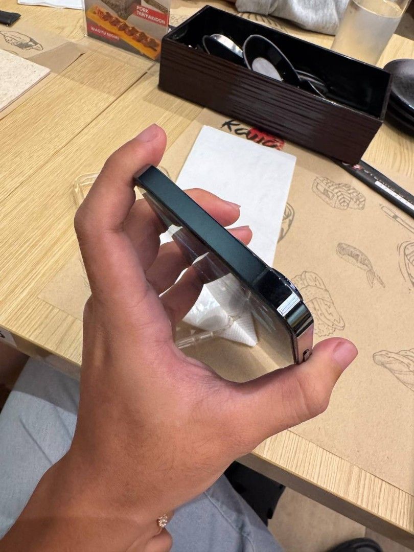 Iphone 12 promax (Category: iPhone 12 Series) located in Manila. Submitted by jamesbenri13777 (Listing ID 1469428675, Image 3). Description: BASA MUNA PO PARA IWAS TANONG TAGA BACOOR PO AKO NEARBY AREAS OR BACOOR AREA MEETUP PO TAYO Iphone 12 PM 128gb openline to all sim original batt 73% original lcd with truetone with face id sobrang kinis 99% all buttons are working unli check unli test unli reset cord, case, naka tempered well mentained ang u