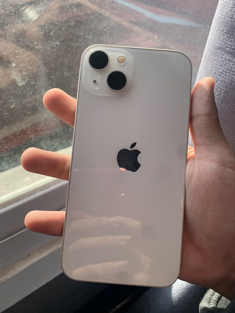 Iphone 13 128gb (Category: iPhone 13 Series) located in Pasig City. Submitted by spidegoey (Listing ID 1469431741, Image 1). Description: Iphone 13 White Good as new Storage: 128Gb Bh 81% TrueTone Working Face Id working No issue All parts orig Inclusion: Orig Box, Orig Charger, Case Nego pa Make you offer reasonable !!.