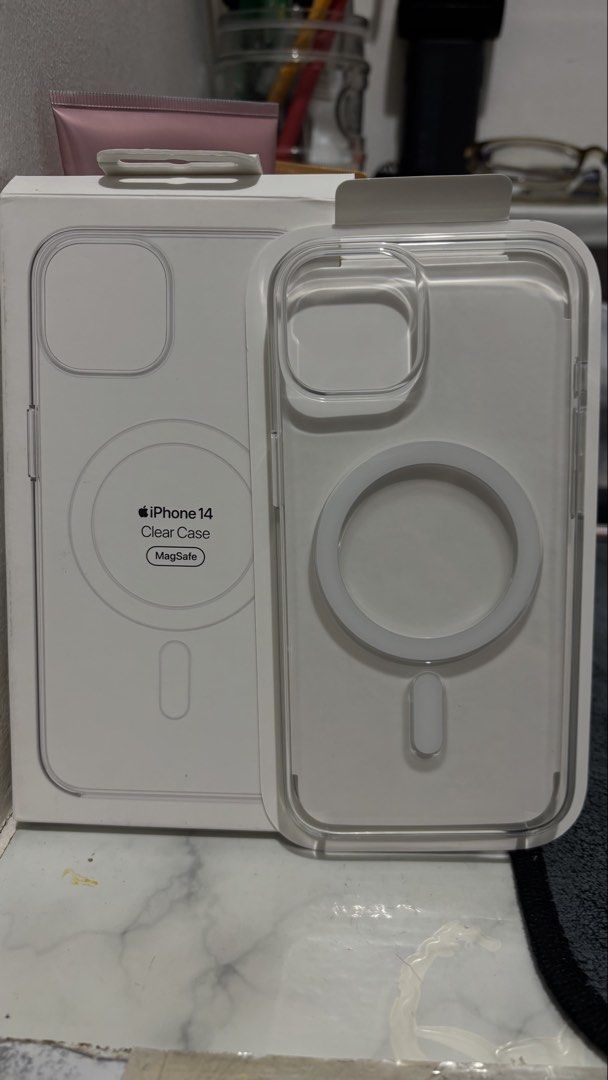 Iphone 14 clear case apple (Category: Cases & Sleeves) located in Paranaque City. Submitted by prelovedph2019 (Listing ID 1469474339, Image 2). Description: ORIGINAL .