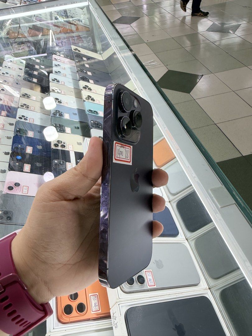 Iphone 14 Pro 128gb 100% BH Smartlocked NTC (Category: iPhone 14 Series) located in San Juan City. Submitted by javedsgadgetshop (Listing ID 1469400923, Image 2). Description: Posting available device for today! QUICK INFO : Iphone 14pro 128gb 100% battery Factory Unlock No issue / No repair Comes w/ case&charger Price may vary depends on the available Accepting swap/trade-in/installment/walk-in/delivery. For reference: visit our page - Javed's G