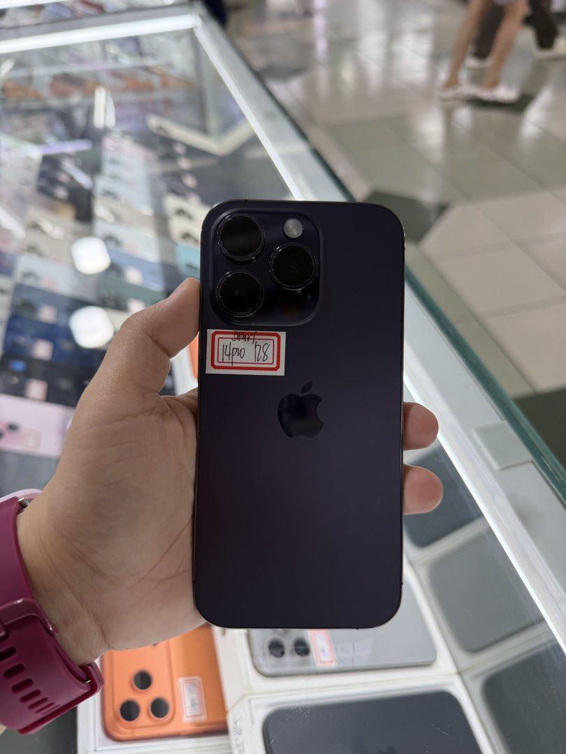 Iphone 14 Pro 128gb 100% BH Smartlocked NTC (Category: iPhone 14 Series) located in San Juan City. Submitted by javedsgadgetshop (Listing ID 1469400923, Image 1). Description: Posting available device for today! QUICK INFO : Iphone 14pro 128gb 100% battery Factory Unlock No issue / No repair Comes w/ case&charger Price may vary depends on the available Accepting swap/trade-in/installment/walk-in/delivery. For reference: visit our page - Javed's G