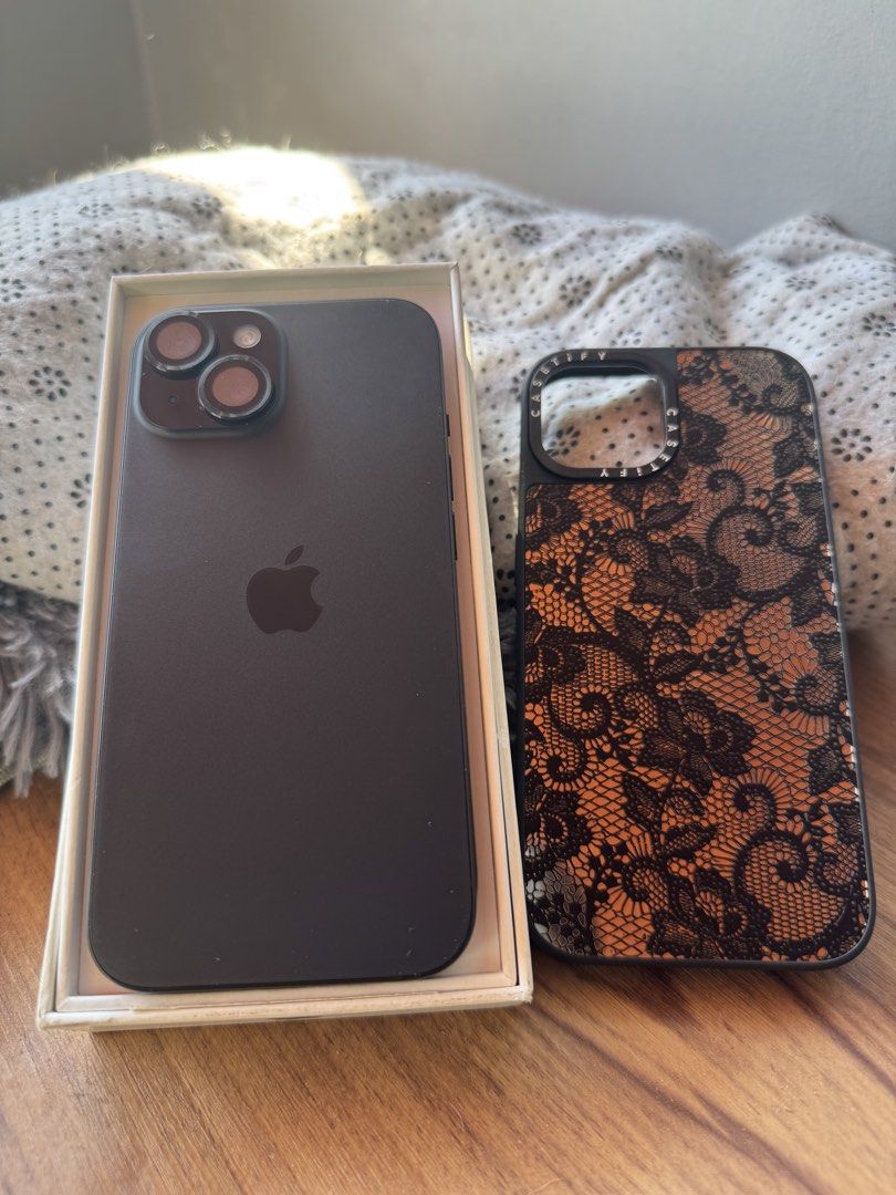 iPhone 15 (Category: iPhone 15 Series) located in Manila. Submitted by ma_mm (Listing ID 1469517898, Image 3). Description: SALE OR SWAP SA LOWER UNIT ADD CASH ‼️RUSH‼️ ‼️RUSH‼️ - iPhone 15 - ✅BLACK ✅128gb ✅ALL ORIG PARTS, NO HISTORY OF REPAIR ✅LOCAL NTC🇵🇭 ✅FU ANYSIM ✅ALL WORKING ✅77% BH, ORIG BATT AND MAKUNAT PA ✅UNLI RESET ✅NO ISSUES, VERY MINIMAL SCRATCHES AND PAINTCHIPS LANG NORMAL SA COLOR BLACK ✅UNLI CHECK UPON MEET UP INCLUSIONS: ✅ORIG B