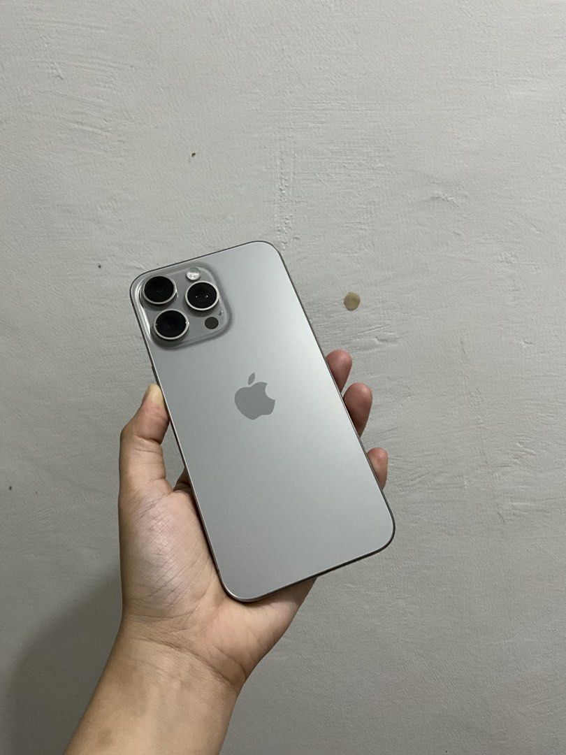 Iphone 15 Pro Max 512GB Factory Unlocked (Category: iPhone 15 Series) located in Makati City. Submitted by judyya__ (Listing ID 1469490103, Image 1). Description: Iphone 15 Pro Max 512GB Factory Unlocked Natural Titanium BH: 80% No issues, gagamitin nalang Unit and cord only Meetup: BGC Area Price still negotiable.