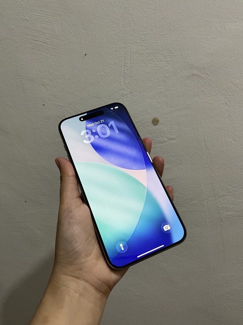 Iphone 15 Pro Max 512GB Factory Unlocked (Category: iPhone 15 Series) located in Makati City. Submitted by judyya__ (Listing ID 1469490103, Image 2). Description: Iphone 15 Pro Max 512GB Factory Unlocked Natural Titanium BH: 80% No issues, gagamitin nalang Unit and cord only Meetup: BGC Area Price still negotiable.