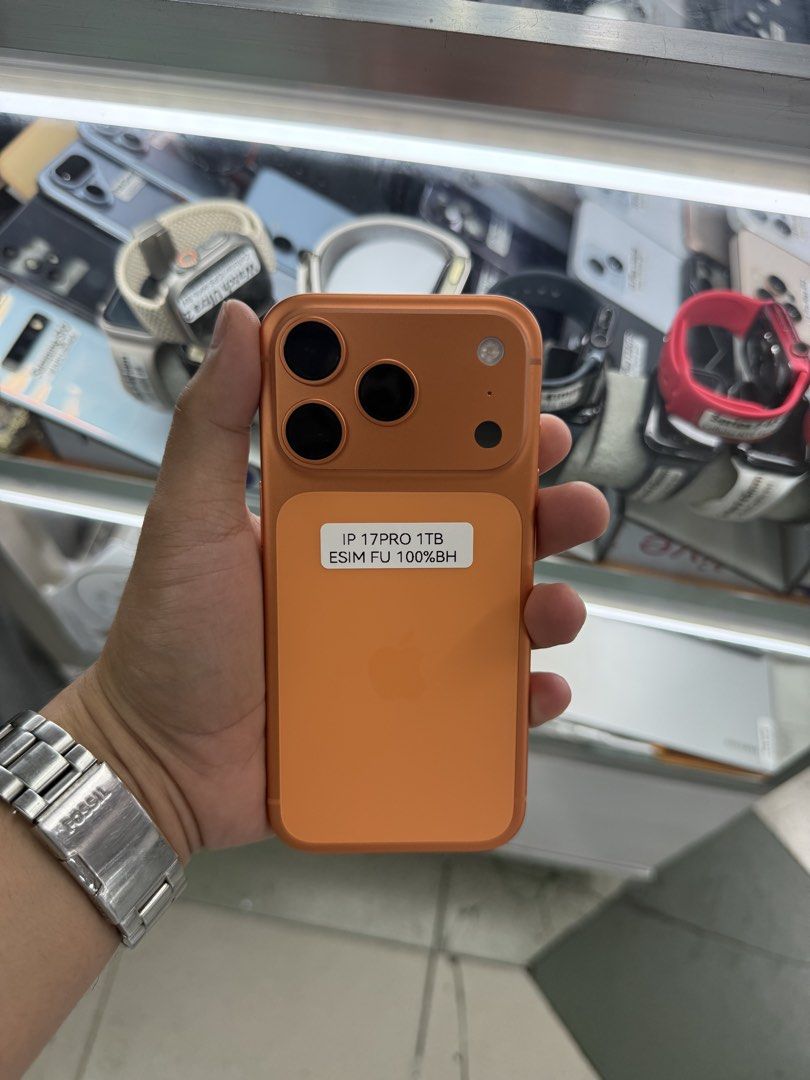 iPhone 17 Pro 1TB Openline E-SIM 100% Battery Health (Category: iPhone 17 Series) located in San Juan City. Submitted by Khalidmgdla08 (Listing ID 1469543416, Image 1). Description: FOR SALE | TRADE/SWAP Price: 67,500 On hand: iPhone 17 Pro✔️ 1TB ✔️ OPENLINE E-SIM✔️ 100% Batt health ✔️ 100% Original ✔️ 99% Makinis ✔️ 99% Smooth ✔️ NOT REFURB ✔️ NO HIDDEN ISSUES ✔️ NEVER BEEN REPAIRED ✔️ TEST TO SAWA✔️ FREE 3-UTOOLS ✔️ ANY MODEL OF IPHONE AND SAMS