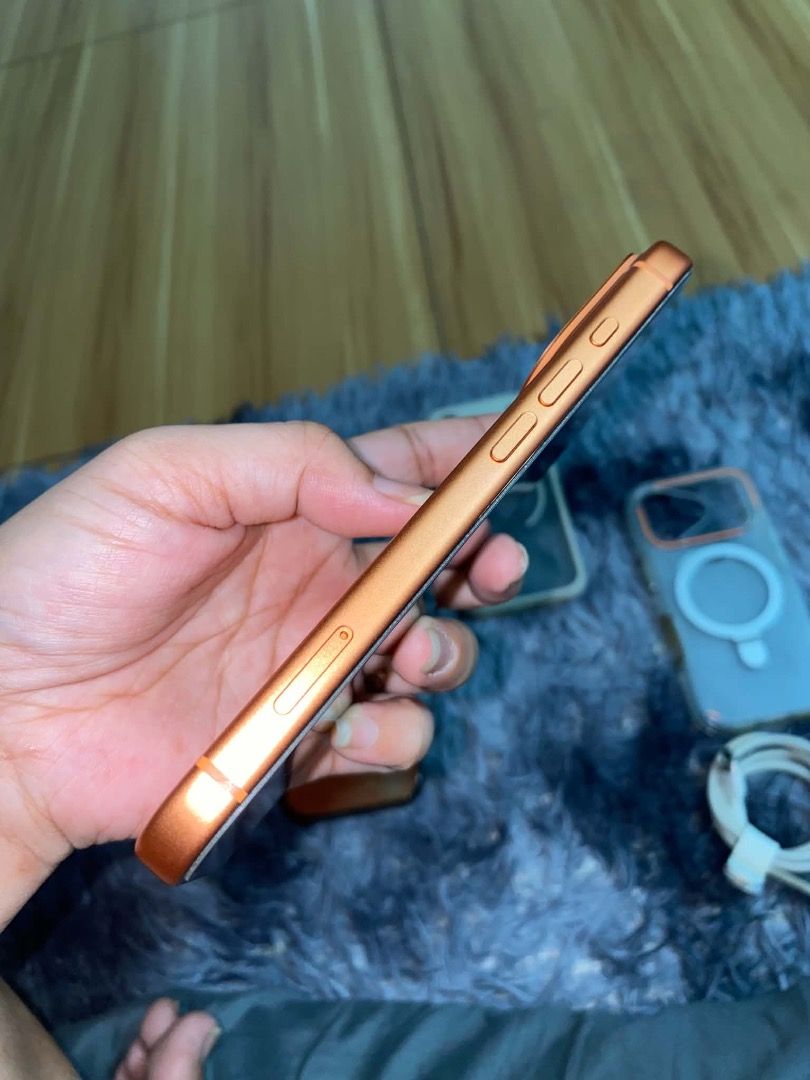 iphone 17 pro 256gb (Category: iPhone 17 Series) located in Caloocan City. Submitted by luckymountain.c6c715 (Listing ID 1469427198, Image 3). Description: Normal battery health 95% maximum capacity 307 cycle count Openline No issue With cord & 3 case .