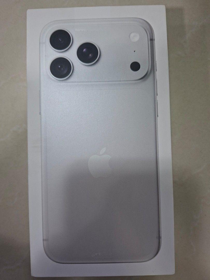 Iphone 18 pro max (Category: iPhone 18 Series) located in Quezon City. Submitted by unique24 (Listing ID 1469394141, Image 1). Description: • Model: Apple iPhone 18 Pro Max • - Storage: 256GB • - Color: Silver • - Condition: Brand new, factorysealed, Unopened - Authenticity: 100% genuine • - In the box: iPhone 18 Pro Max and USB-C charge cable • - Cash Only, Auto pass for installment • - Can do Meet Up, around Metro Manila, or it depends kung saa