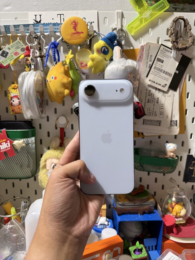 iPhone Air 256gb (Category: iPhone Air Series) located in San Juan City. Submitted by mrtnlbrt14 (Listing ID 1469402978, Image 2). Description: Selling my personal iPhone Air 256gb -No issues -Well loved. Has extra screen protectors as well :)) -Comes with Box, Cable, and all accessories for extra 5000 (Magsafe Powerbank for iPhone Air, Original Apple Cases, Pitaka Case, and more) - Battery health at 89% Rfs: Upgrade :)).