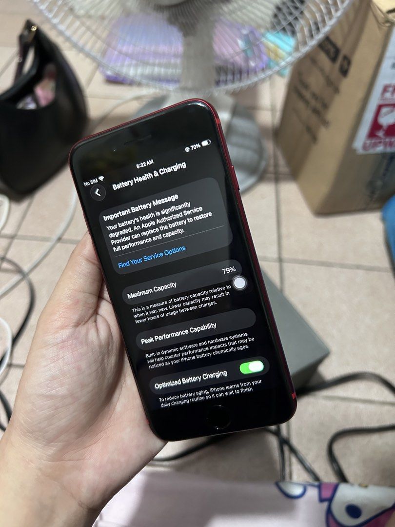 iPhone SE (2020) 256gb No issue (Category: iPhone SE Series) located in Mandaluyong City. Submitted by aliaxmadi (Listing ID 1469513283, Image 3). Description: - Model: iPhone SE 2020 (Product Red) - Same chip as iPhone 11✨ - Both Camera - super linaw - Storage Capacity: 256GB - Truetone & Fingerprint works - Condition: Good working condition, no hidden issues - Battery Health: 79% (with service message, still fully functional) - ios 26.5 (latest