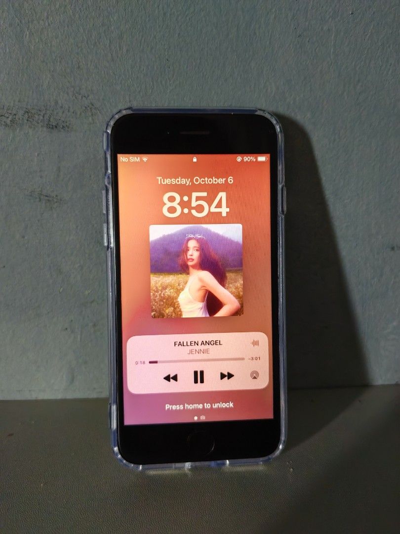 Iphone SE 2 (Category: Others) located in Dasmarinas. Submitted by hana8081310 (Listing ID 1469519341, Image 1). Description: wifi used only - Model: iPhone SE 2 - Storage: 64GB - Color: Space Grey - Condition: Well-maintained, clean screen and body as shown in photos - Inclusion: Clear case with MagSafe ring - Meetup Locations: SM Molino Cinema 4, SM Dasma Bus Stop, or Cinema 9 Festival Mall wifi only same chip with iphone 11 orig cameras and sc
