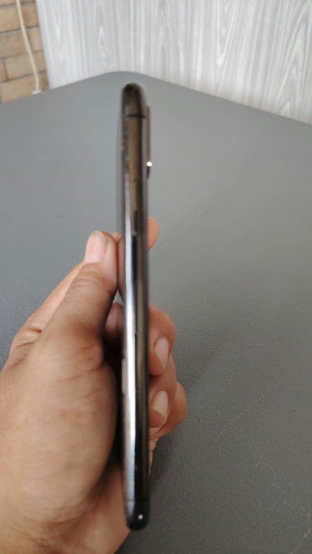 Iphone X 64gb (Category: iPhone X Series) located in Bay. Submitted by nero_olanam (Listing ID 1469421454, Image 3). Description: Location: (Bay, Laguna) - Model: Apple iPhone X - Storage: 64GB - Color: Space Grey - Battery Health: 89% (supports peak performance) - Condition: Pre-loved, well-maintained with normal signs of use - Features: Clear OLED display, dual rear camera, Face ID working - No Icloud lock -No Sim restrictions / Openline .