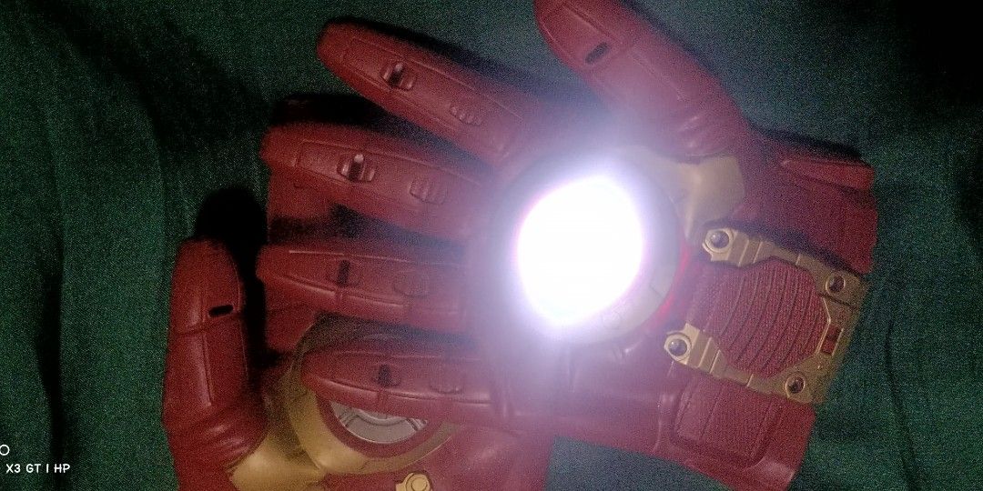 Iron Man FX Gloves (Category: Everything Else Others) located in Pasig City. Submitted by heidedieh (Listing ID 1469396021, Image 2). Description: Age of Ultron with Lights and Sound effects fits 10 to adult.