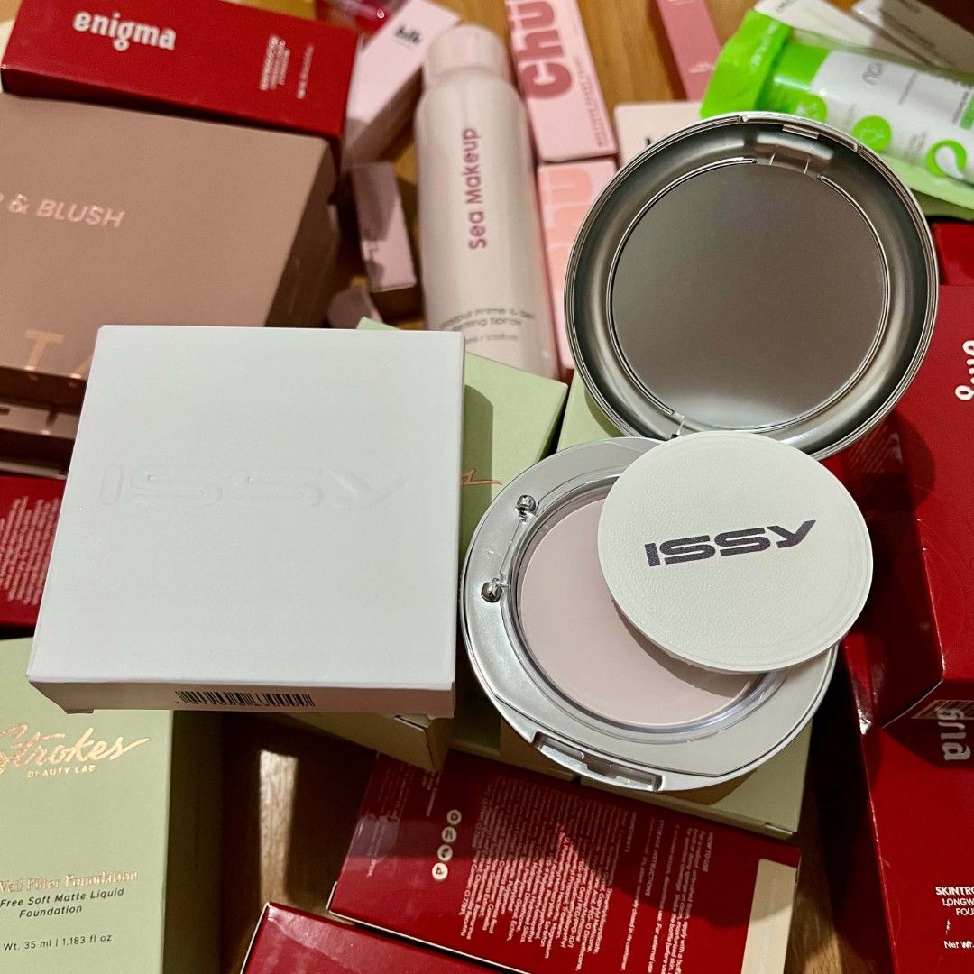 Issy makeup fixing powder full sized (Category: Makeup) located in Butuan. Submitted by rosefinds19 (Listing ID 1469418887, Image 2). Description: universal shade below srp makeups available 💯Authentic and brandnew direct supplier po tayo.